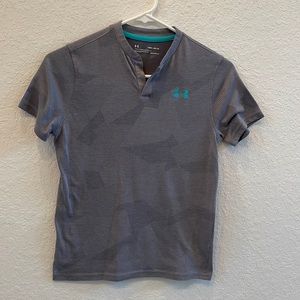 {Under Armour} Gray Loose Shirt